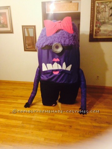 Disfraz de minion morado hecho a mano para niña