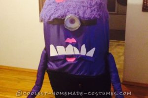 Disfraz de minion morado hecho a mano para niña