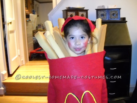 Genial disfraz de Halloween para niño: gran pedido de papas fritas de McDonald's