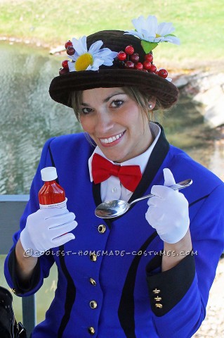 ¡El disfraz de la familia Mary Poppins es casi perfecto en todos los sentidos!