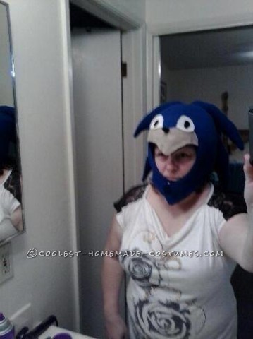 Genial disfraz casero de Sonic the Hedgehog