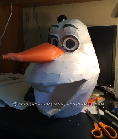 El mejor disfraz de Olaf que ama los cálidos abrazos.