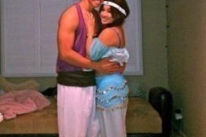 El mejor disfraz de hágalo usted mismo Aladdin y Jasmine