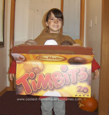 Café Tim Horton y una caja de trajes Timbits