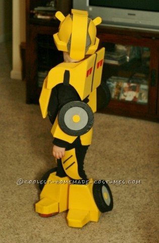 Genial disfraz de Autobot Bumblebee para niños con sus propias manos