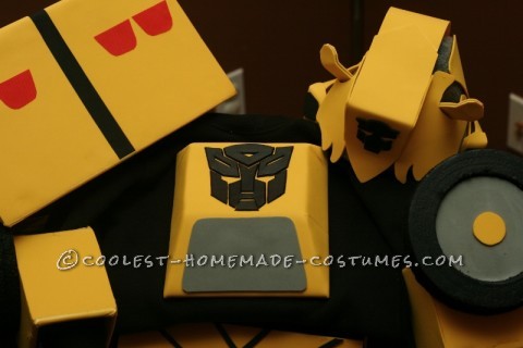 Genial disfraz de Autobot Bumblebee para niños con sus propias manos