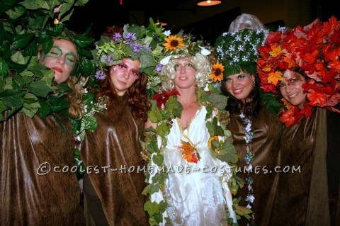 Halloween 2008 caminamos como árboles en cada estación con la Madre Naturaleza y el Padre Tiempo.  La Madre Naturaleza usó un vestido viejo y lo decoró con artesanía.