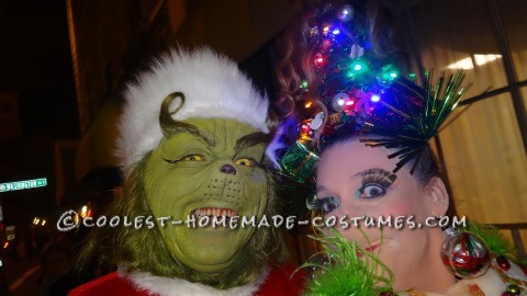 Traje genial para un par de Grinch y Martha May