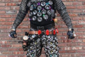 Traje steampunk cyborg extraterrestre único