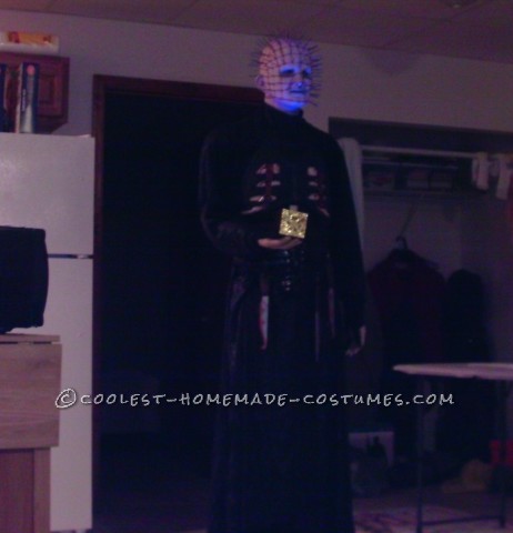 El disfraz de cabeza de alfiler de Hellraiser casero más genial