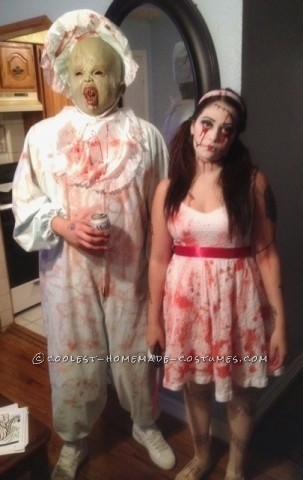 Evil Doll y su Evil Child Creepy Couples Disfraz de Halloween