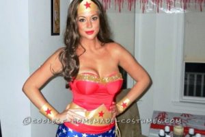 Disfraz casero sexy de mujer maravilla