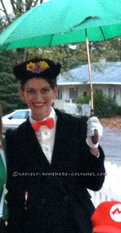 Disfraz DIY de última hora de Mary Poppins (¡no costó ni un centavo!)