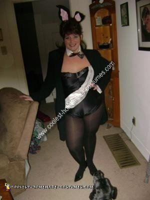 Disfraz de conejita de Playboy jubilado hecho en casa