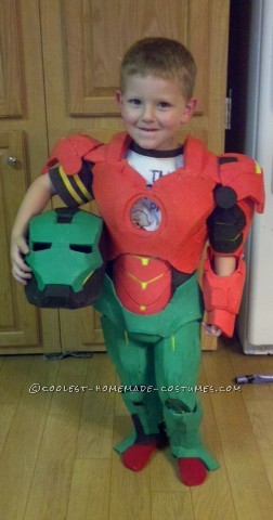 El mejor disfraz casero de Iron Man para niños para Halloween