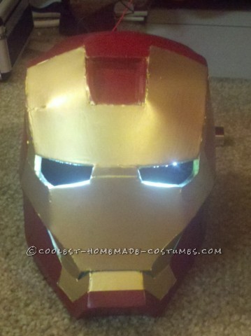 El mejor disfraz casero de Iron Man para niños para Halloween