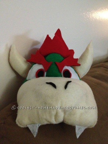 Cool Bowser (Rey Koopa) Disfraz de Halloween para niño: Este año, mi hijo de 4 años, Julian, dijo que quiere ser Bowser (Rey Koopa) para Halloween.  Lo he buscado por todas partes en Internet... pero parece que no puedo encontrarlo.