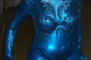 Disfraz casero de Halloween My Alter-Ego Mystique