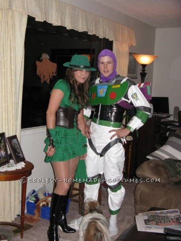 Este fue mi disfraz de Halloween 2010. Siempre quise hacer Buzz Lightyear pero no sabía cómo.  He estado trabajando a través del dolor