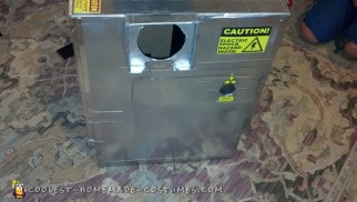 Traje de robot asesino Candy 3000