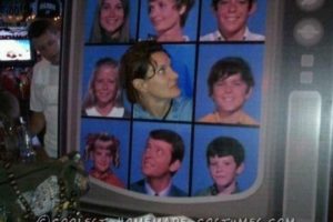 Disfraz de sirvienta original de Alice de Brady Bunch