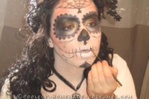 El disfraz de niña más cool para el Día de Muertos con maquillaje Skull Candy