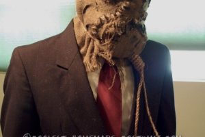 Disfraz casero original de la película «Batman Begins: Scarecrow»