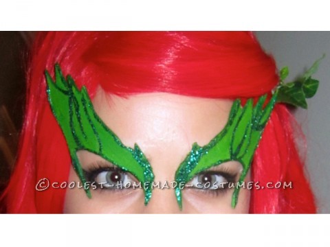 Este disfraz fue inspirado por Kim Kardashian, quien se disfrazó de hiedra venenosa para Halloween el año pasado.  Pensé que el disfraz era increíble, así que decidí
