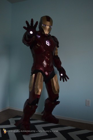 14 meses para crear el disfraz/traje perfecto de Iron Man Mark 4