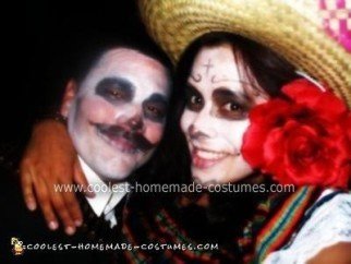 Disfraz casero para una pareja de Dia De Los Muertos