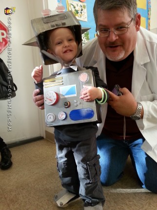 Traje L-Bot (robot) para un niño pequeño