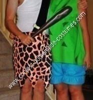 El disfraz de pareja de Halloween de Pebbles y Bam Bam casero más genial