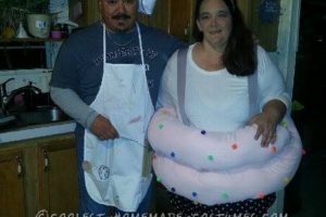 Bonito disfraz de pareja de cupcakes y panaderos para halloween