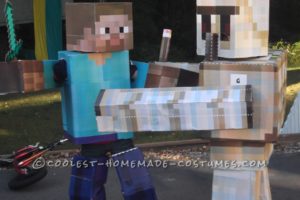 Disfraces geniales de cajas de cartón hágalo usted mismo: Minecraft Iron Golem y Herobrine