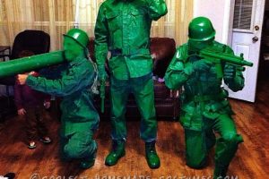 Disfraz de grupo de Halloween de soldado de juguete del ejército de plástico verde