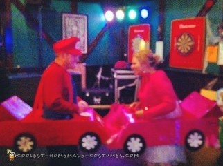 Disfraz de pareja de Mario Cart y Princesa Peach
