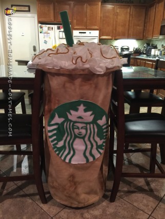 Disfraz de taza de café con leche de Starbucks