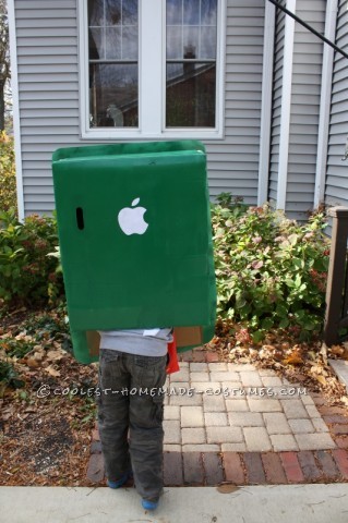 Genial disfraz casero de Halloween para iPod Touch para niño