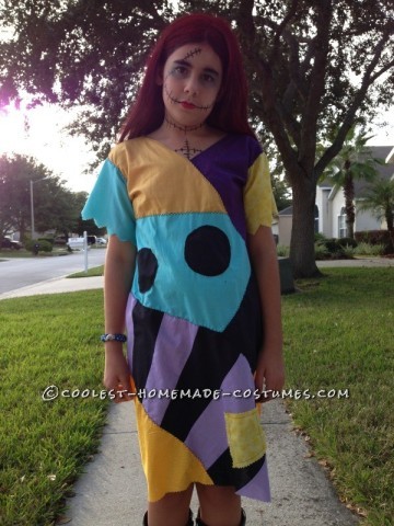 Genial disfraz casero de Sally (y accesorios de ganchillo de Jack)