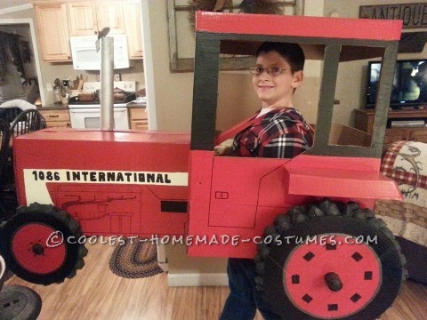Genial disfraz de tractor para niño de 9 años