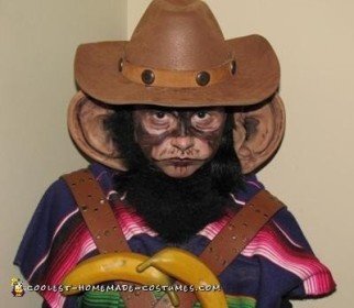 mascota-chimpancé-eastwood-halloween-disfraz-idea-21423398.jpg