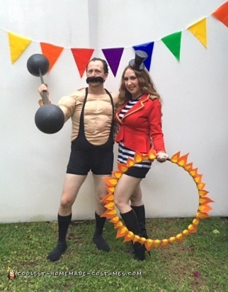 Impresionante idea de disfraz familiar: ¡Nuestra familia es un circo!
