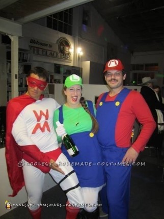 Super divertido disfraz DIY de Mario Bros para parejas