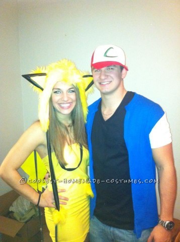 Traje de pareja fácil para Ash y Pikachu