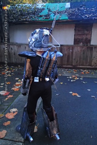 Traje de robot futurista