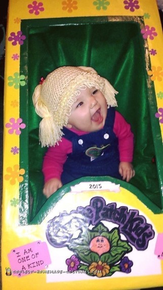 Disfraz de muñeca viviente con campo de coles
