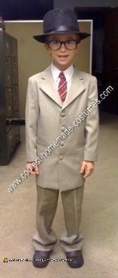 Idea de disfraz casero de Clark Kent Boy para Halloween