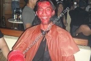 Genial disfraz de Halloween Hellboy DIY