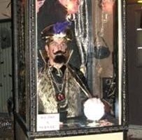 El mejor disfraz casero de Zoltar para Halloween