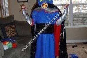 La mejor idea casera de disfraz de Halloween del emperador malvado Zurg